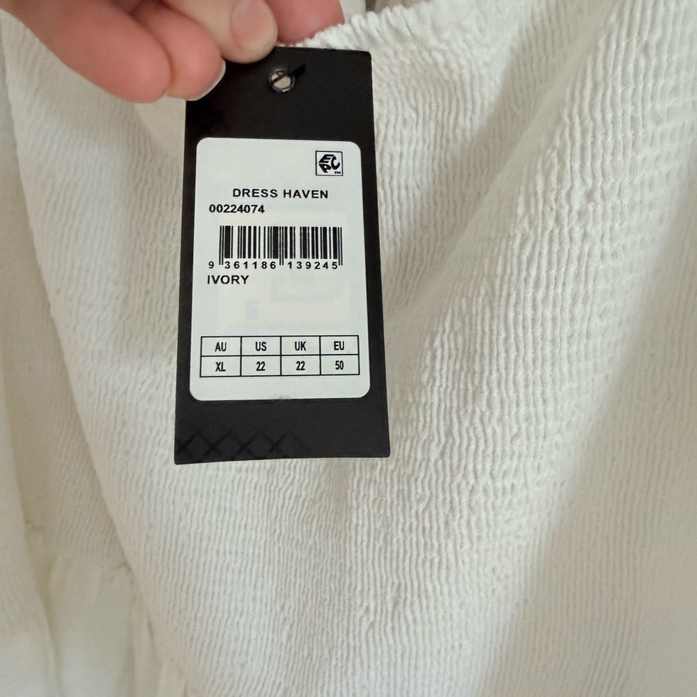 City Chic Plus Size Maxi White Maxi Dress with Lace Details - Picture 7 of 7
